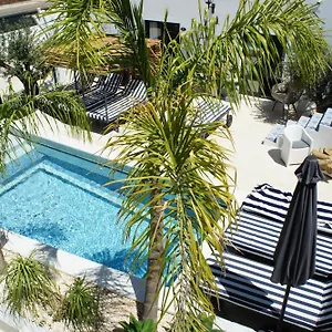 Aqua Charme Apartment